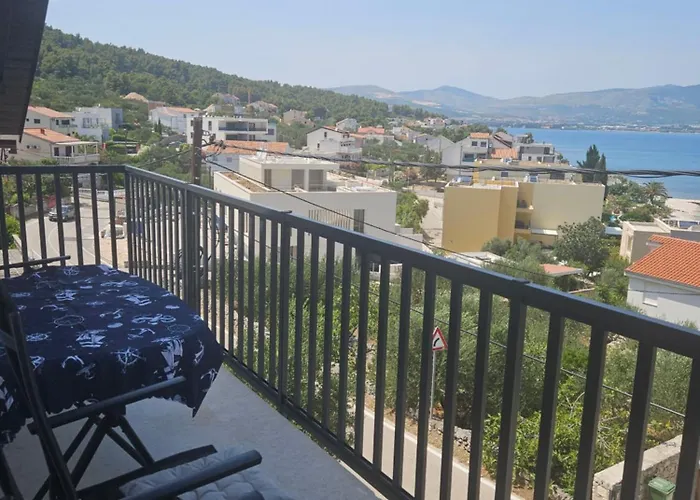 Sea Land 2 * Trogir