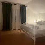 Apartament Sea Land 2 *